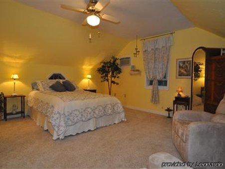 Millers Landing Bed & Breakfast Llc Hotel New Haven Room photo